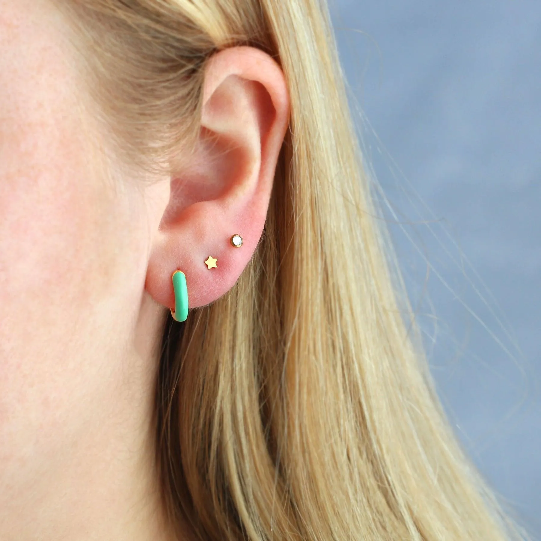 7dFlat-Back-Single-Stud-Star-Titanium_1