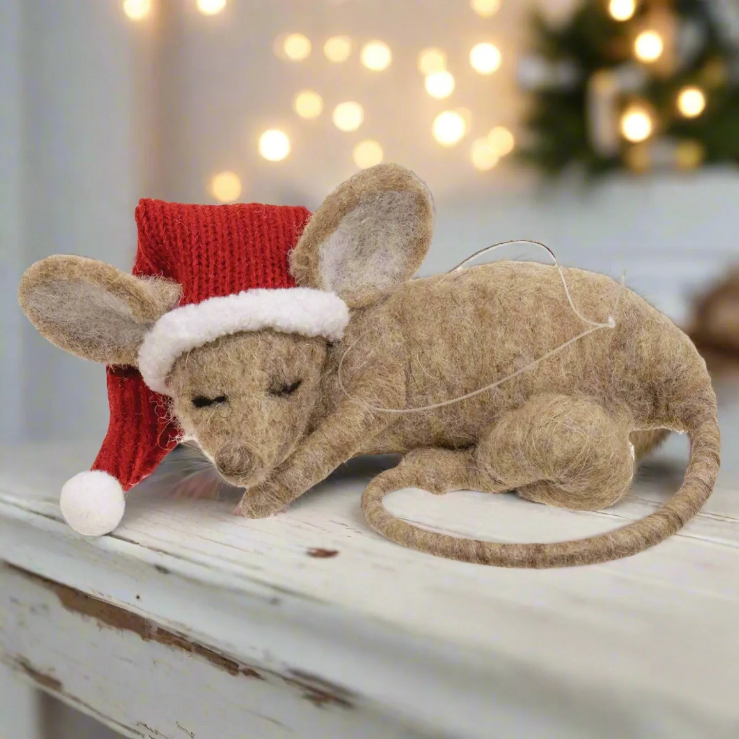 7mPrimitive-Felt-Christmas-Sleeping-Mouse-Felted-Ornament